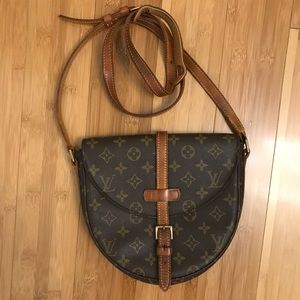 Auth Louis Vuitton vintage Chantilly MM crossbody